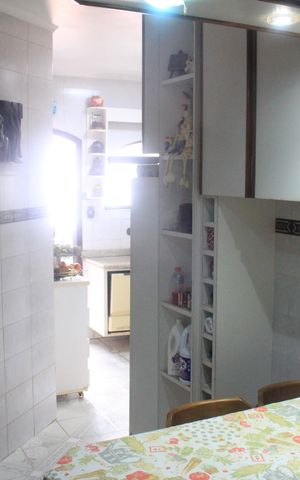 Apartamento à venda com 86m², 3 quartos e 2 vagasCozinha