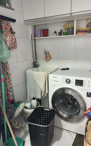 Casa à venda com 160m², 3 quartos e 1 vaga Casa à venda com 160m², 3 quartos e 1 vagaÁrea de serviço
