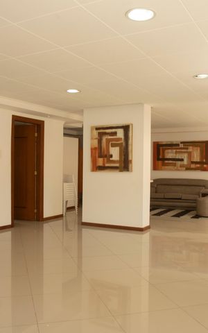 Apartamento à venda com 169m², 3 quartos e 2 vagasÁrea comum - Salão de festas