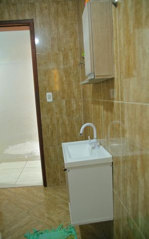 Casa à venda com 164m², 3 quartos e 1 vagaBanheiro 