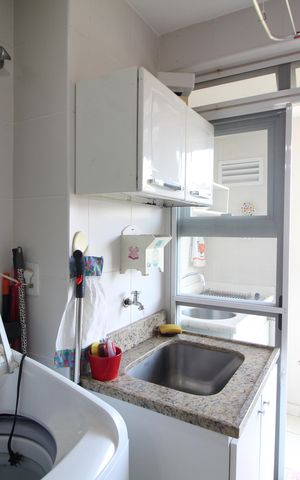 Apartamento à venda com 98m², 3 quartos e 1 vagaÁrea de Serviço