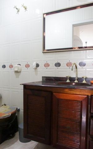 Casa à venda com 641m², 7 quartos e 4 vagasBanheiro da Suíte 3