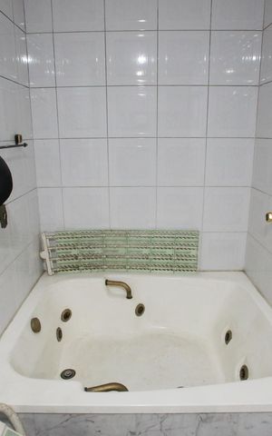 Casa à venda com 641m², 7 quartos e 4 vagasBanheiro da Suíte 1