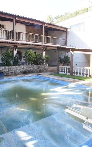 Casa à venda com 641m², 7 quartos e 4 vagasPiscina