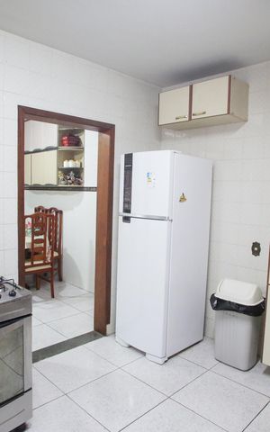 Casa à venda com 641m², 7 quartos e 4 vagasCozinha