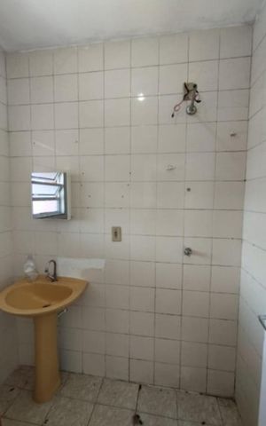 Casa à venda com 130m², 3 quartos e 2 vagas Casa à venda com 130m², 3 quartos e 2 vagasBanheiro