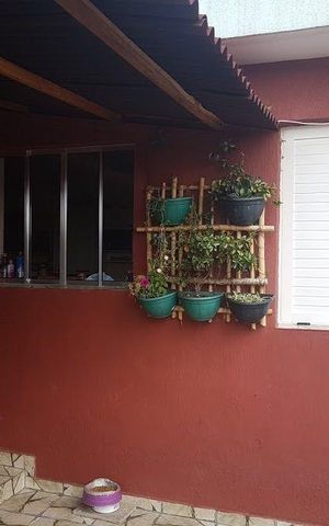 Casa à venda com 130m², 3 quartos e 2 vagas Casa à venda com 130m², 3 quartos e 2 vagasÁrea externa