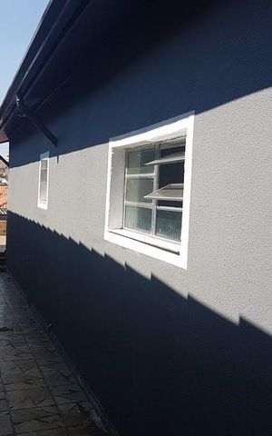 Casa à venda com 130m², 3 quartos e 2 vagas Casa à venda com 130m², 3 quartos e 2 vagasÁrea externa