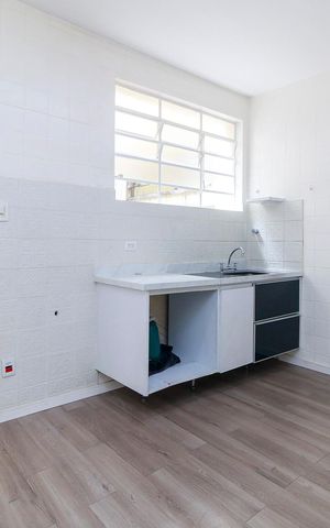 Casa à venda com 110m², 4 quartos e 2 vagas Casa à venda com 110m², 4 quartos e 2 vagasCozinha