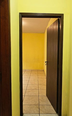 Casa à venda com 125m², 2 quartos e sem vaga Casa à venda com 125m², 2 quartos e sem vagaCorredor