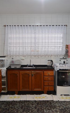 Casa à venda com 133m², 3 quartos e 2 vagasCozinha