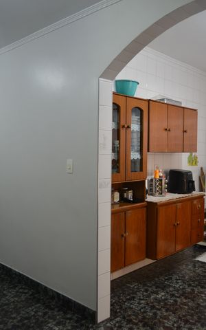 Casa à venda com 133m², 3 quartos e 2 vagasCozinha