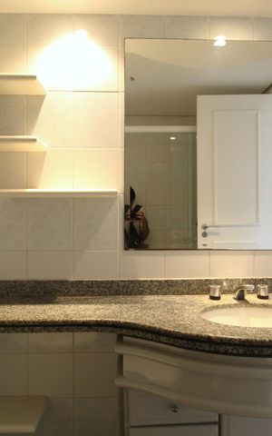 Apartamento à venda com 162m², 3 quartos e 3 vagasBanheiro da Suíte 2