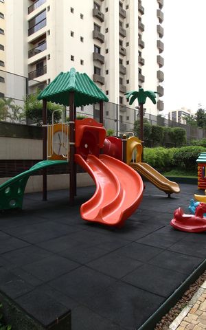 Apartamento à venda com 162m², 3 quartos e 3 vagasÁrea Comum - Playground
