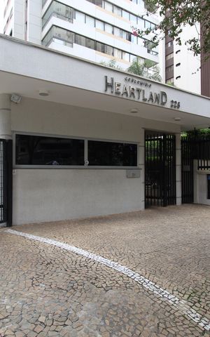 Apartamento à venda com 162m², 3 quartos e 3 vagasFachada e Portaria