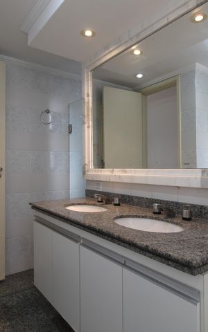 Apartamento à venda com 162m², 3 quartos e 4 vagasBanheiro da Suíte 3