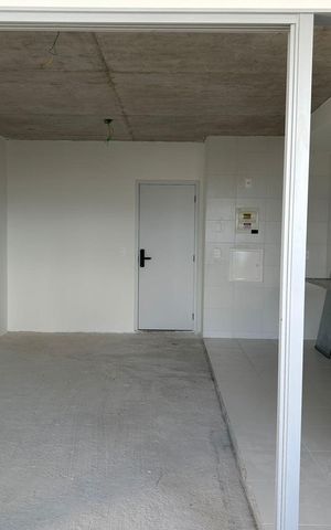 Apartamento à venda com 82m², 2 quartos e 1 vaga Apartamento à venda com 82m², 2 quartos e 1 vagaÁrea de serviço