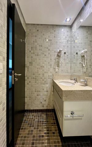 Apartamento para alugar com 38m², 1 quarto e 1 vaga Apartamento para alugar com 38m², 1 quarto e 1 vagaBanheiro da Suíte