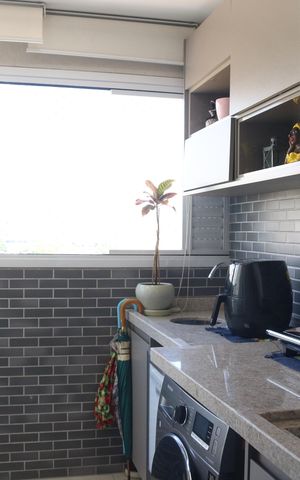Apartamento à venda com 62m², 2 quartos e 1 vagaCozinha e Área de Serviço