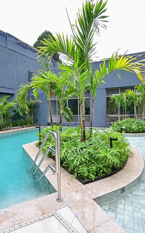 Apartamento à venda com 169m², 3 quartos e 3 vagas Apartamento à venda com 169m², 3 quartos e 3 vagasPiscina