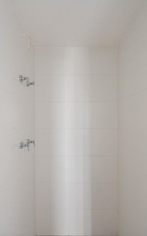 Studio à venda com 25m², 1 quarto e sem vaga Studio à venda com 25m², 1 quarto e sem vagaBanheiro Social