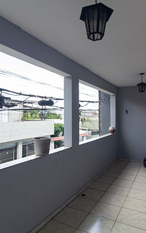 Casa à venda com 190m², 4 quartos e 2 vagas