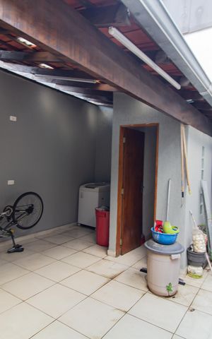Casa à venda com 190m², 4 quartos e 2 vagas