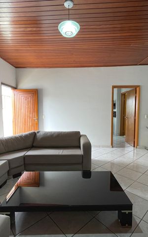Casa para alugar com 540m², 7 quartos e 6 vagas Casa para alugar com 540m², 7 quartos e 6 vagasSala de estar 2