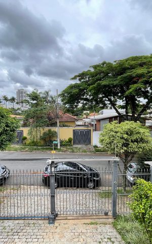 Casa para alugar com 540m², 7 quartos e 6 vagas Casa para alugar com 540m², 7 quartos e 6 vagasVaranda