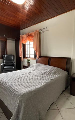 Casa para alugar com 540m², 7 quartos e 6 vagas Casa para alugar com 540m², 7 quartos e 6 vagasQuarto 5