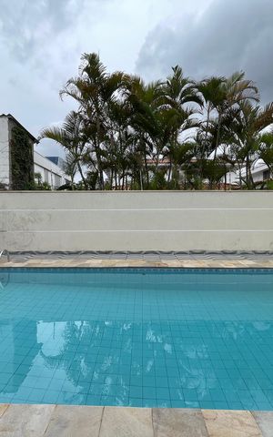 Casa para alugar com 540m², 7 quartos e 6 vagas Casa para alugar com 540m², 7 quartos e 6 vagasPiscina