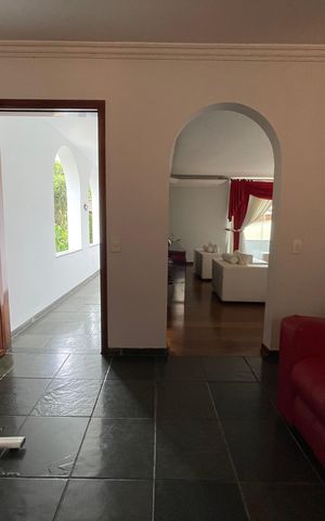 Casa para alugar com 540m², 7 quartos e 6 vagas Casa para alugar com 540m², 7 quartos e 6 vagasSala de TV