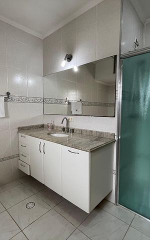 Casa para alugar com 540m², 7 quartos e 6 vagas Casa para alugar com 540m², 7 quartos e 6 vagasBanheiro 4