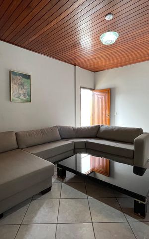 Casa para alugar com 540m², 7 quartos e 6 vagas Casa para alugar com 540m², 7 quartos e 6 vagasSala de estar 2