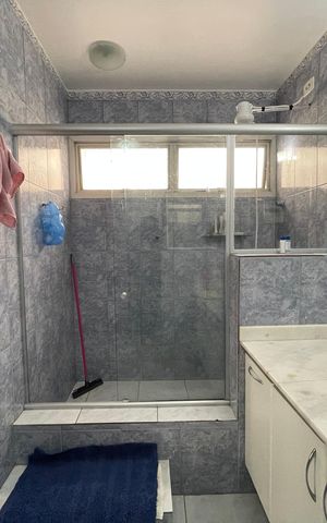 Casa para alugar com 540m², 7 quartos e 6 vagas Casa para alugar com 540m², 7 quartos e 6 vagasBanheiro 1