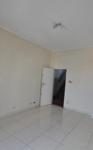 Apartamento à venda com 90m², 2 quartos e sem vagaSala