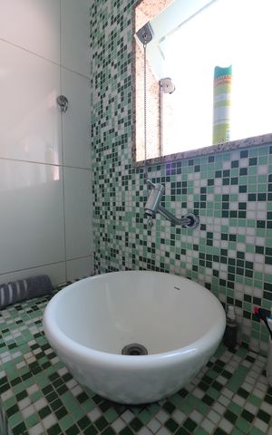 Casa à venda com 350m², 4 quartos e 8 vagasSuíte 3 Banheiro 