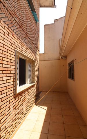 Casa à venda com 350m², 4 quartos e 8 vagasÁrea de Serviço