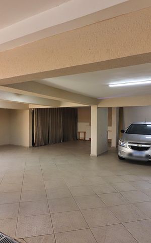 Casa à venda com 350m², 4 quartos e 8 vagasGaragem e Espaço Gourmet