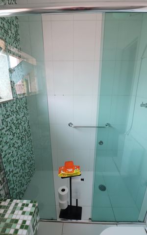 Casa à venda com 350m², 4 quartos e 8 vagasSuíte 3 Banheiro 