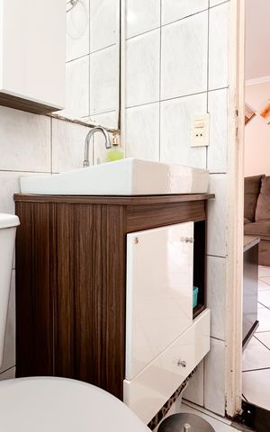 Apartamento à venda com 44m², 2 quartos e 1 vaga Apartamento à venda com 44m², 2 quartos e 1 vagaBanheiro Social