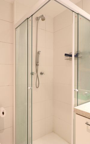 Apartamento à venda com 252m², 4 quartos e 4 vagasBanheiro da Suíte 4