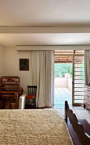 Casa à venda com 350m², 3 quartos e 4 vagas Casa à venda com 350m², 3 quartos e 4 vagasSuíte 1
