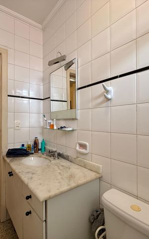 Casa à venda com 350m², 3 quartos e 4 vagas Casa à venda com 350m², 3 quartos e 4 vagasBanheiro Social