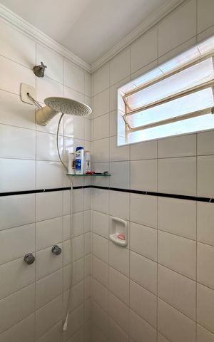 Casa à venda com 350m², 3 quartos e 4 vagas Casa à venda com 350m², 3 quartos e 4 vagasBanheiro Social