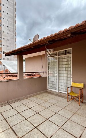 Casa à venda com 350m², 3 quartos e 4 vagas Casa à venda com 350m², 3 quartos e 4 vagasSacada Suíte 1