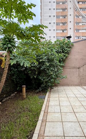 Casa à venda com 350m², 3 quartos e 4 vagas Casa à venda com 350m², 3 quartos e 4 vagasQuintal
