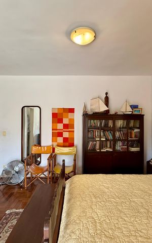 Casa à venda com 350m², 3 quartos e 4 vagas Casa à venda com 350m², 3 quartos e 4 vagasSuíte 1