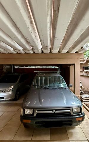 Casa à venda com 350m², 3 quartos e 4 vagas Casa à venda com 350m², 3 quartos e 4 vagasGaragem