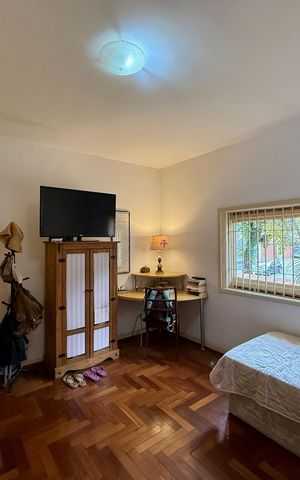 Casa à venda com 350m², 3 quartos e 4 vagas Casa à venda com 350m², 3 quartos e 4 vagasQuarto 3